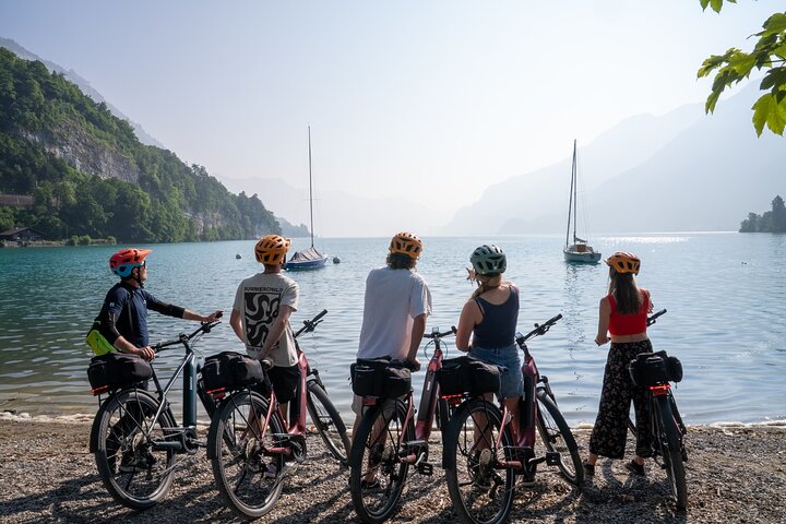 Tour panorámico en bicicleta E Interlaken